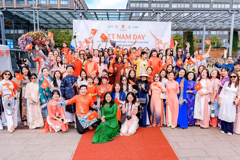 ngay-viet-nam-2025-lan-dau-tien-tai-phan-lan-nhip-cau-that-chat-tinh-huu-nghi-giua-hai-nuoc-20250819145805.png
