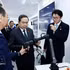 Le président de l'Assemblée nationale, Trân Thanh Mân (au centre) visitant le groupe CVTE dans la Zone de développement économique et technologique de Pékin. Photo : VNA