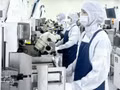 Ligne de production de l’entreprise Hana Micron Vina, à Bac Ninh. Photo : VNA.