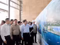 Le président de l’Assemblée nationale, Tran Thanh Man inspecte le chantier du centre de conférences de l’APEC. Photo : VOV.