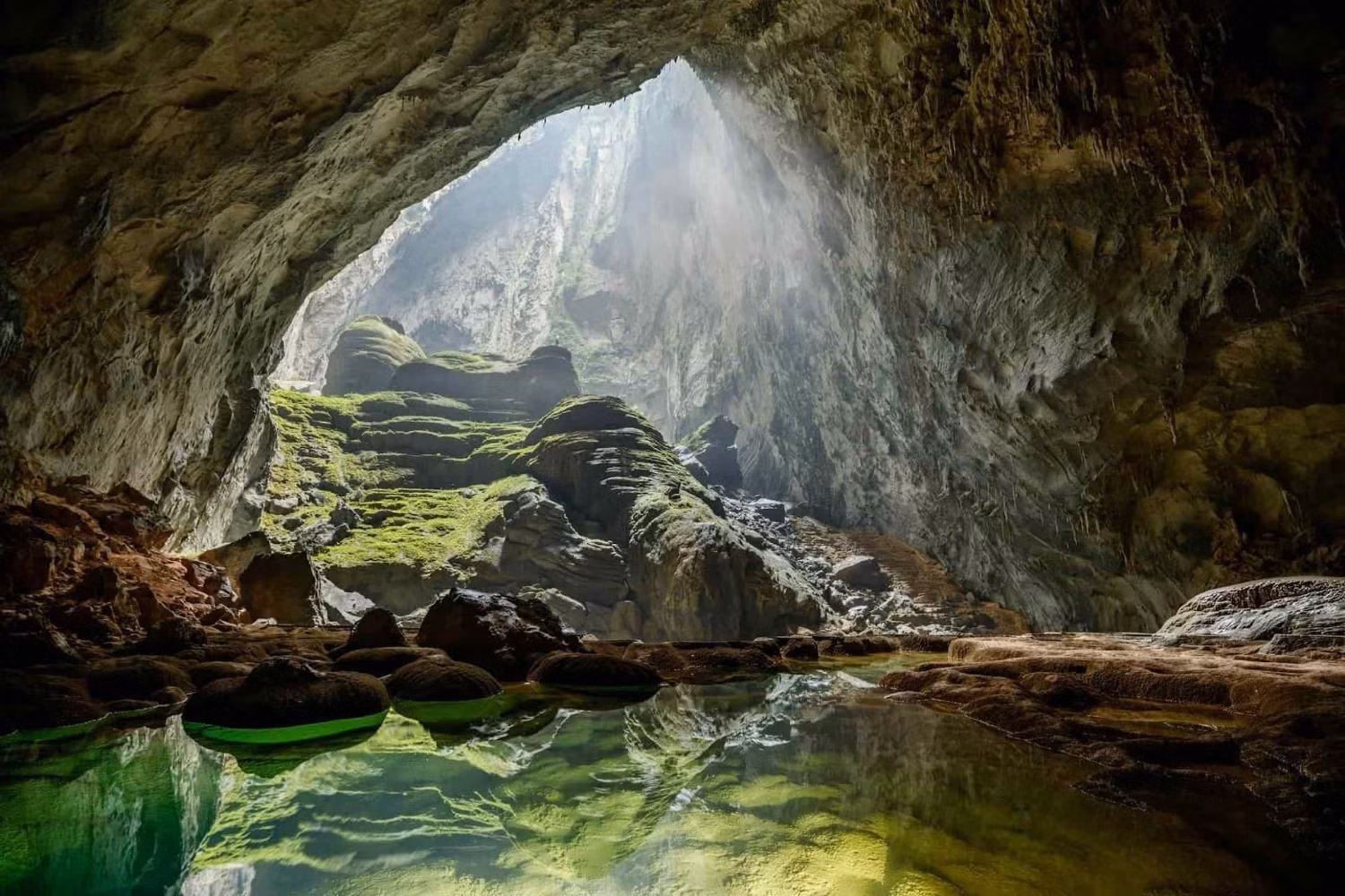 Un aperçu de la grotte de Son Doong. Photo : Tripadvisor.