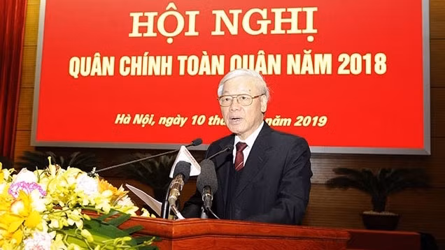 Le Secrétaire général et Président Nguyên Phu Trong s’adresse à la conférence politico-militaire de l’armée, jeudi 10 janvier à Hanoi. Photo : NDEL