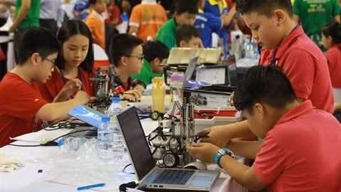 Robothon 2015 réunit 366 élèves d'écoles primaires et collèges d’Asie du Sud-Est. Photo: CVN.
