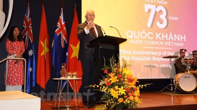 Le gouverneur général d’Australie, Peter Cosgrove, prend la parole. Photo : VNA