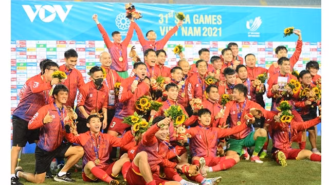 L’équipe du Vietnam U23 a remporté la médaille d’or dans le football masculin aux SEA Games 31. Photo : VOV,