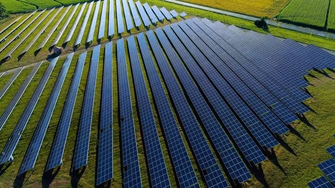 Le Vietnam est le seul pays d'Asie capable de répondre à l'augmentation de la demande d'électricité grâce à l'énergie éolienne et solaire. Photo : baoquocte.vn