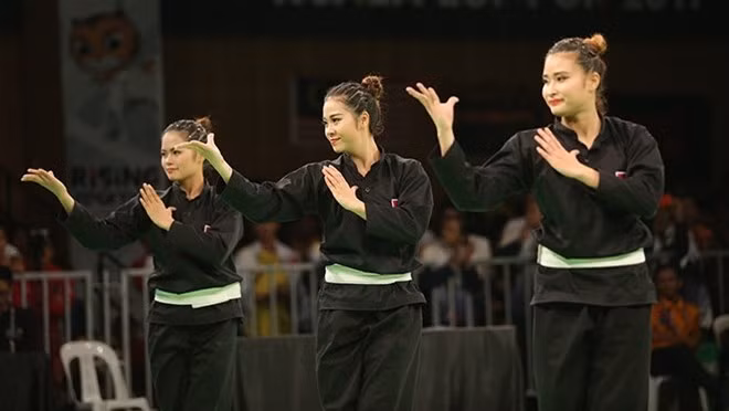 Des joueuses de pencak silat du Vietnam aux SEA Games 29. Photo: vietnamnet.