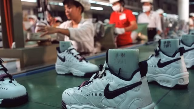  Environ 50% des produits de Nike sont fabriqués au Vietnam. Photo d'illustration : PCV/VNA