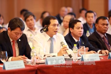 Le vice-ministre des AE du Vietnam, Bùi Thanh Son, a présidé le séminaire «Rencontre de la République de Corée 2017-région de Tây Nguyên», le 16 juin dans la ville de Buôn Ma Thuôt. Photo: VNA.
