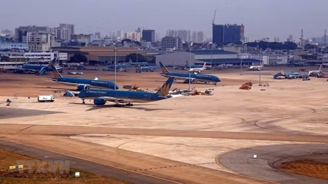 Hô Chi Minh-Ville mettra en œuvre des projets de transport autour de l'aéroport de Tan Son Nhat
