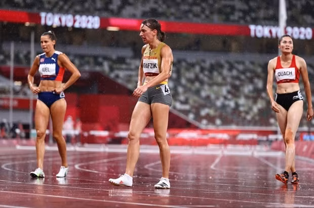 Quách Thi Lan (à droite) aux Jeux olympiques de Tokyo. Photo : Reuters.