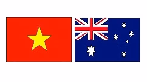 Les drapeaux du Vietnam et de l'Australie. Photo : NDEL.