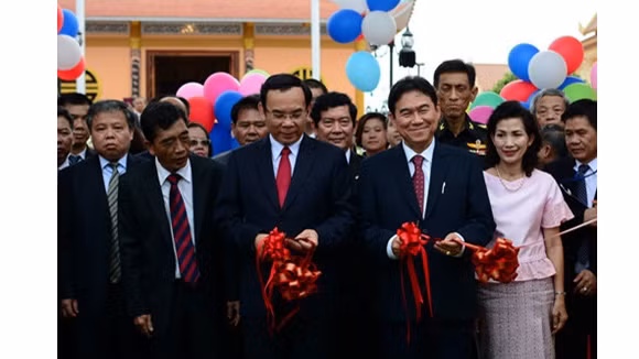 La cérémonie inaugurale du mémorial dédié au Président Hô Chi Minh au village de Nachok, province de Nakhon Phanom, en Thaïlande. Photo: NDEL