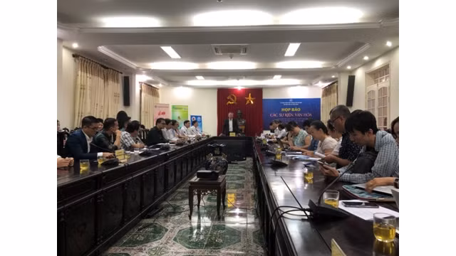 L'ensemble du pointe presse présentant la fête de la gastronomie de Hanoi 2018. Photo : http://toquoc.vn