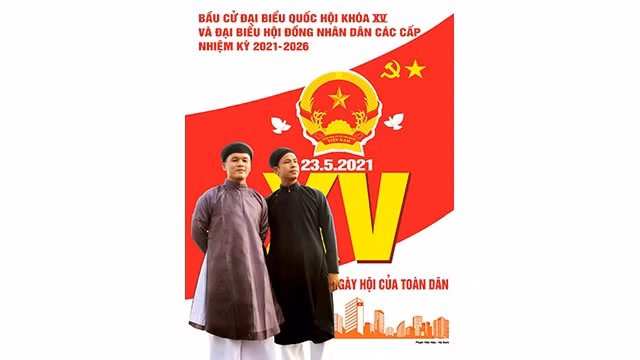 Le Service de la Culture et des Sports de la province de Thua Thiên Huê encourage les fonctionnaires et les habitants à porter le « áo dài » pour aller aux bureaux de vote. Photo : Service de la Culture et des Sports de la province de Thua Thiên Huê.