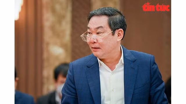 Lê Hông Son gère temporairement les activités du Comité populaire de Hanoï depuis le 7 juin. Photo : tintuc.vn