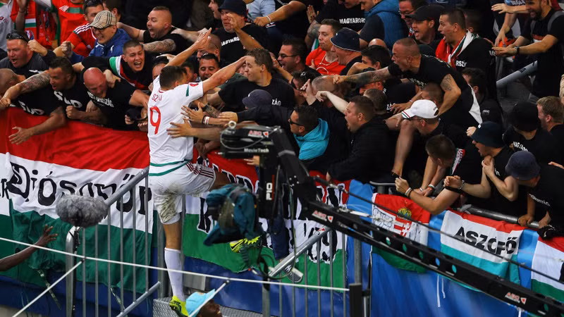 Le buteur Adam Szalai ouvre le compteur des Hongrois dans l'Euro. Photo: Goal.