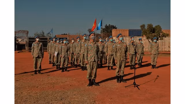 La première cérémonie de salut au drapeau national de 2022 au Soudan du Sud. Photo : Journal Nguoi lao dông.