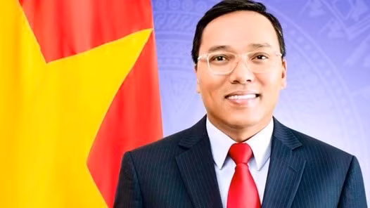 L'ambassadeur du Vietnam au Royaume-Uni et en Irlande du Nord, Nguyên Hoàng Long. Photo : baoquocte.vn