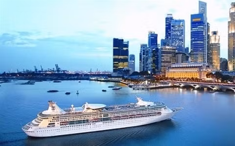 Du 27 au 29 octobre, le voyagiste Saigontourist accueillira quelque 1.700 touristes et membres d’équipage du paquepot "Legend of the Seas". Photo: CVN.