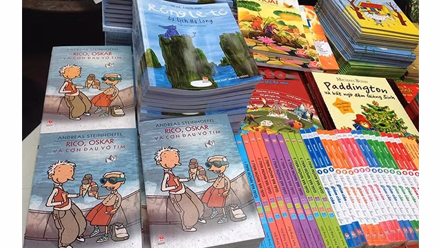 Exposition des livres de littérature européenne dans le cadre de la Journée européenne des langues 2021 se tiendra virtuellement à Hanoï. Photo: NDEL
