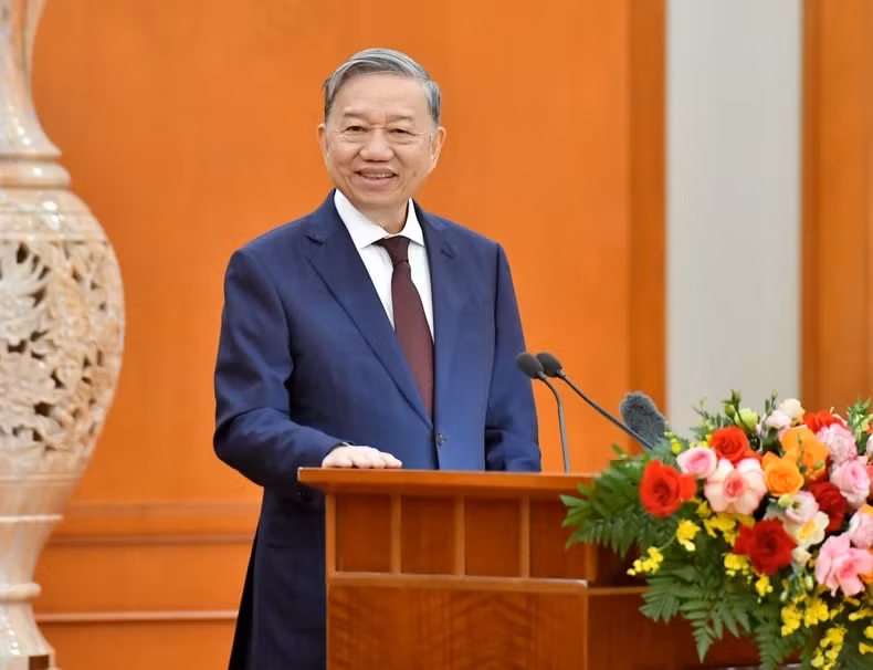 Le secrétaire général du Parti, To Lam, prend la parole lors de la conférence. Photo : NDEL. Le secrétaire général du Parti, To Lam, prend la parole lors de la conférence. Photo : NDEL.