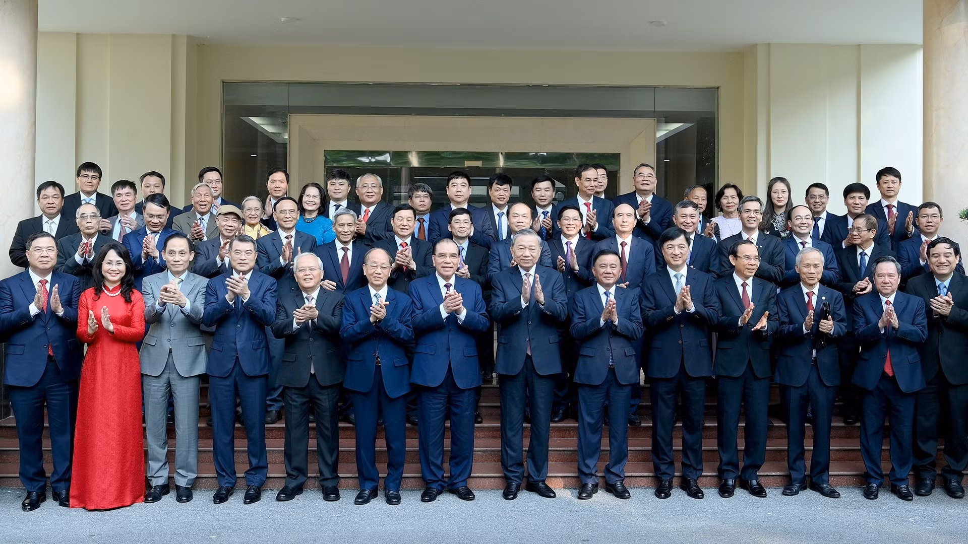 Le Secrétaire général Tô Lâm assiste à la cérémonie de la célébration du 95e anniversaire du Jour traditionnel du Bureau du Comité central du Parti. Photo : NDEL