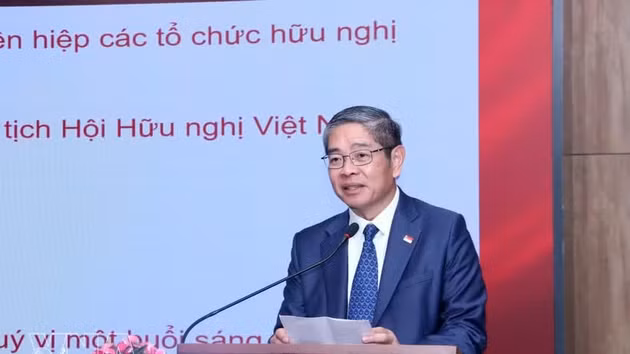 Le consul général de Singapour à Hô Chi Minh-Ville, Pang Te Cheng, s'exprime lors de l'événement. Photo : VNA.