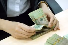 Vietnam : douze banques mobilisent 408 000 milliards de dngs de crédits pour les PME