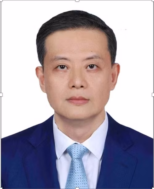 Wei Ran, directeur du Bureau des Affaires étrangères de la région autonome Zhuang du Guangxi Wei Ran, directeur du Bureau des Affaires étrangères de la région autonome Zhuang du Guangxi